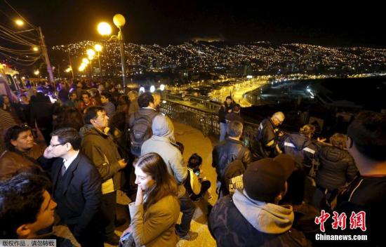 智利近海强震遇难人数升至8人 数百万人疏散