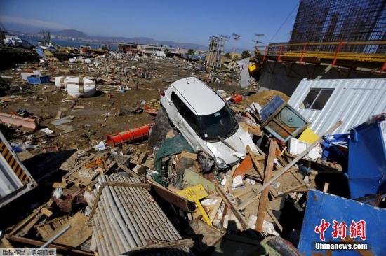 当地时间2015年9月17日，智利Coquimbo，地震造成严重破坏，房倒屋塌满目疮痍。智利西部近海发生8.3级地震，目前已经导致10人遇难，数百万人紧急疏散。