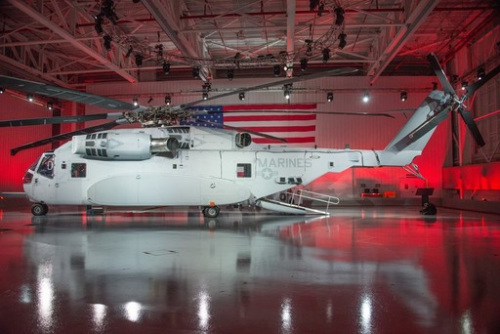 2014年5月5日，首架CH-53K原型机正式出厂